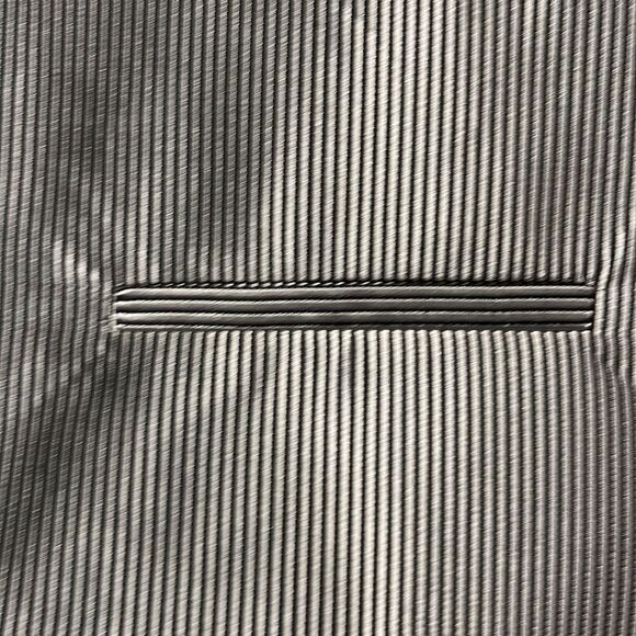 Grey Matter Concepts Men’s Metallic Silver Striped Vest Size Small. - Picture 2 of 7